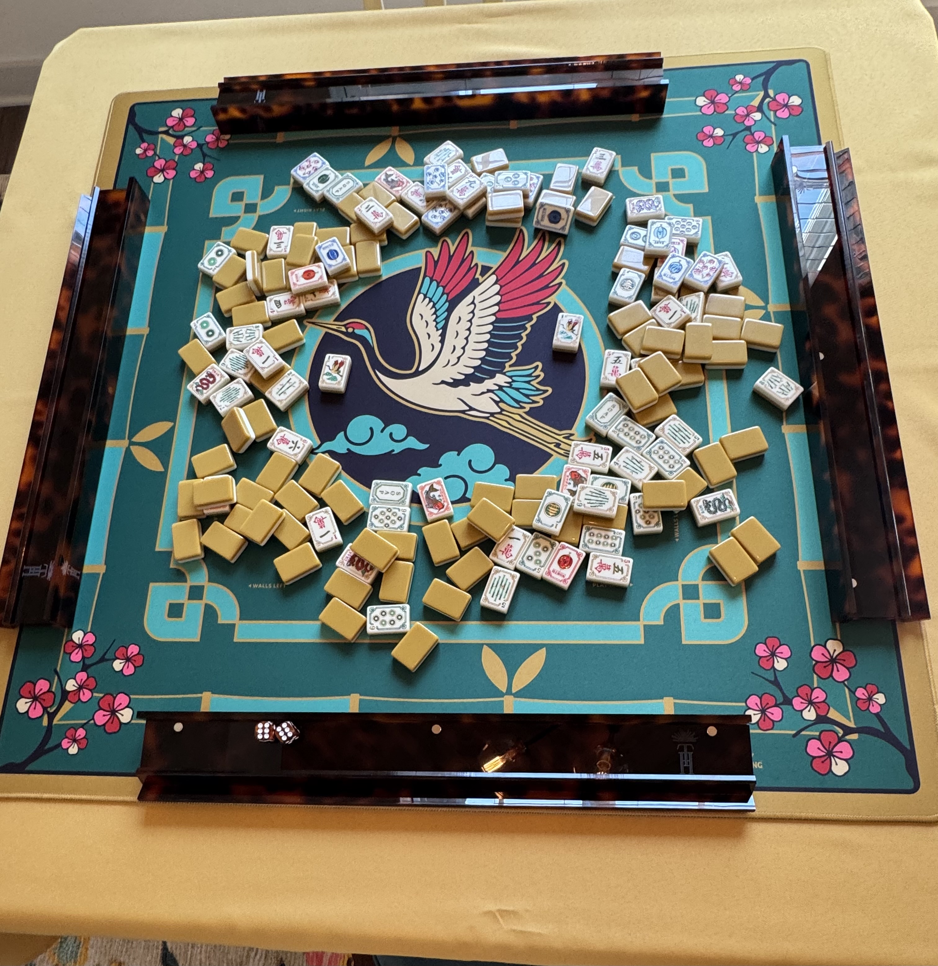 Sunday Mahjong tiles with Sunday mat and Tortoise racks from Mahj Tile Haus